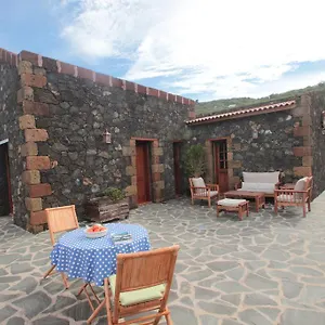 https://casa-rural-la-hojalata.in-canary-islands.com