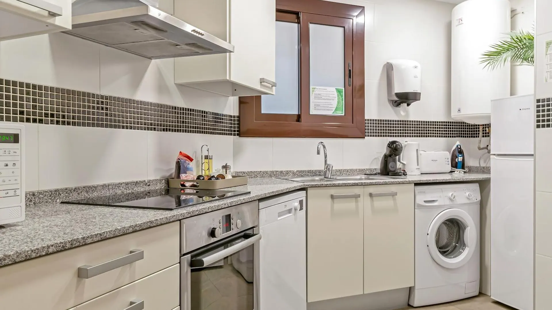 Suite Home Sagrada Familia Barcelona Lägenhet
